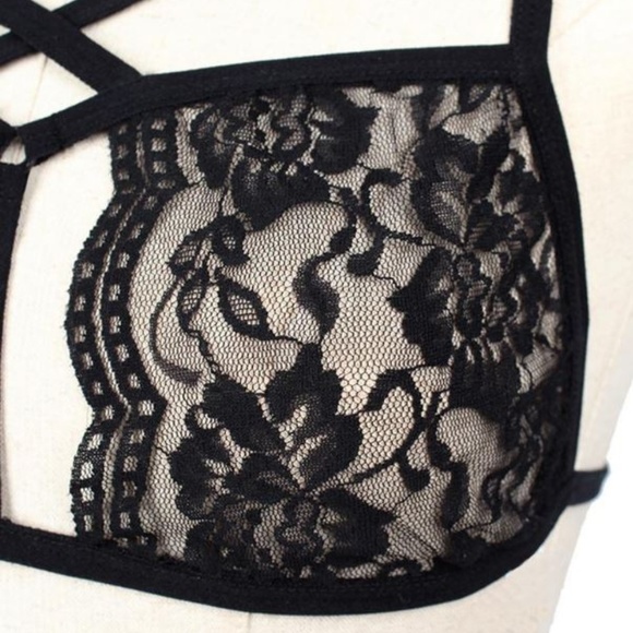 3/4 Cup Delicate Black Lace Bralette - Picture 5 of 8